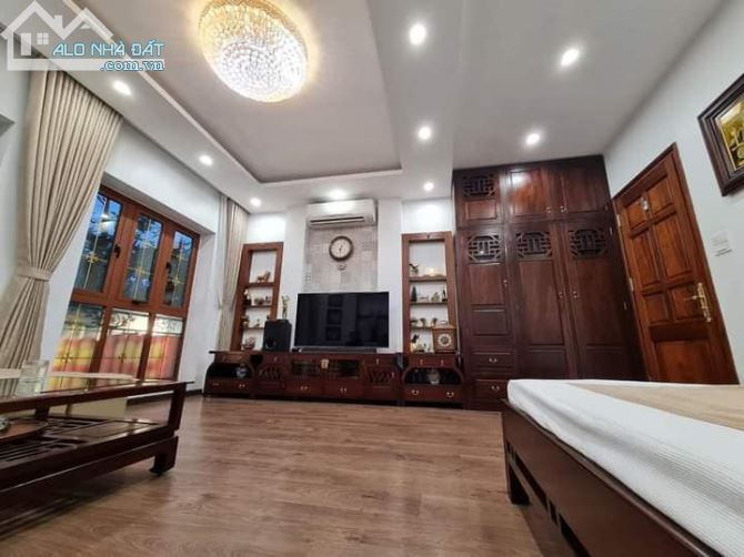 cần bán căn nhà phố TRUNG KÍNH Lớn 45m2 6T Ôtô 7 chỗ đỗ cửa mặt ngõ - 1