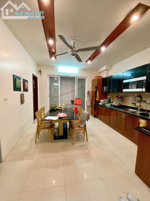 cần bán căn nhà phố TRUNG KÍNH Lớn 45m2 6T Ôtô 7 chỗ đỗ cửa mặt ngõ - 4