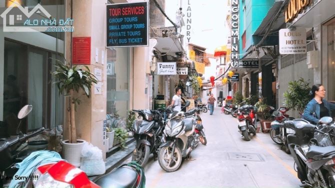 Bán nhà HXH Quận Bình Tân chỉ 4.5 tỷ, tặng full nội thất - 1