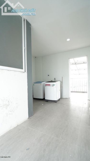 Bán nhà HXH Quận Bình Tân chỉ 4.5 tỷ, tặng full nội thất - 2