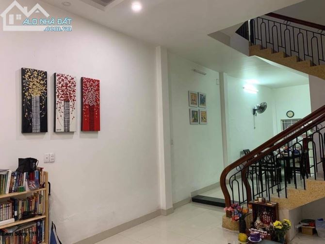 Bán nhà HXH Quận Bình Tân chỉ 4.5 tỷ, tặng full nội thất - 3