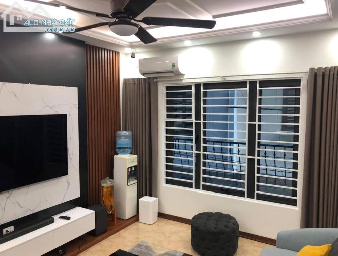 BÁN NHÀ TRẦN VỸ - 45M2*5T – NGÕ 6M – CÁCH MP 20M – KD VP – GIÁ 12.7 TỶ. - 3