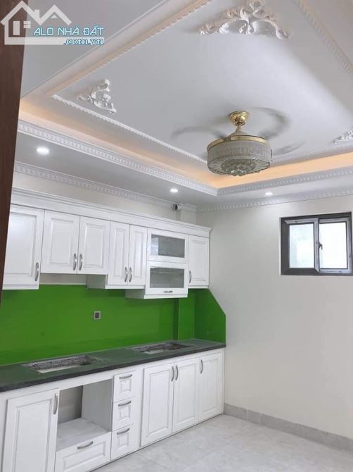 BỒ ĐỀ THANG MÁY Ô TÔ 50M, 6 TẦNG, MT 4M, 6 TỶ. NGÕ THÔNG - Ô TÔ VÀO NHÀ - KINH DOANH - 2