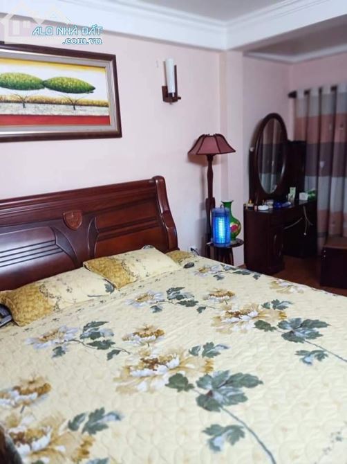 💰 Bán nhà Đường Láng phường Ngã Tư Sở, DT vươn ra tầng 2 40m, MT 3.5m, chỉ 4.95 tỷ - 1