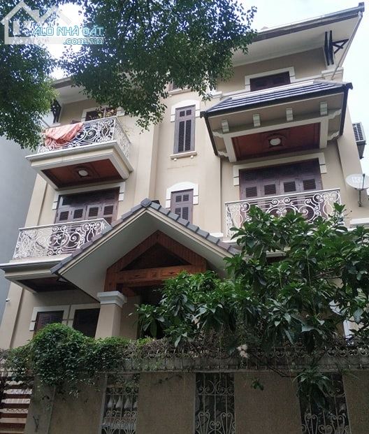 Bán biệt thự đô thị Xa La, Hà Đông, 230m2, thang máy, kinh doanh, ở vip giá đầu tư