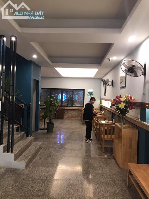Bán nhà lô góc 3 mặt thoáng ngõ phố Trần Thái Tông DT 240m, MT 15m cách phố 15m - 1