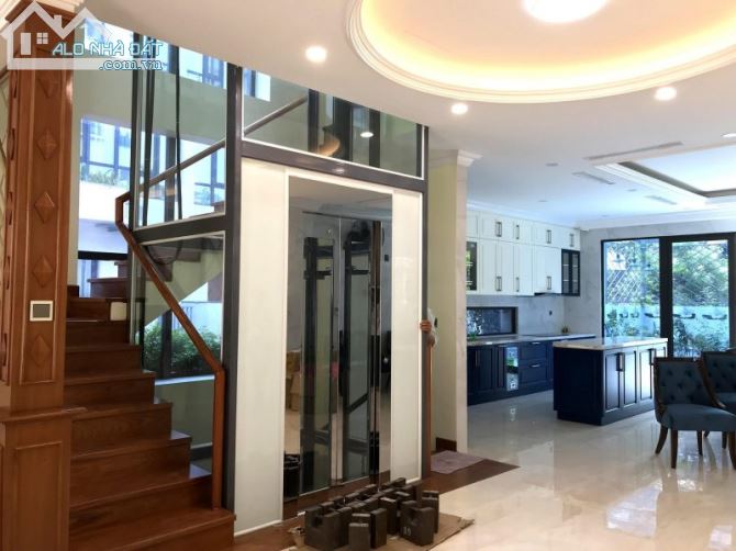 Bán nhà phố Phan Đình Giót, kinh doanh tốt, ô tô vào nhà, 66m x5 tầng, M 4,5m, giá 10 tỷ