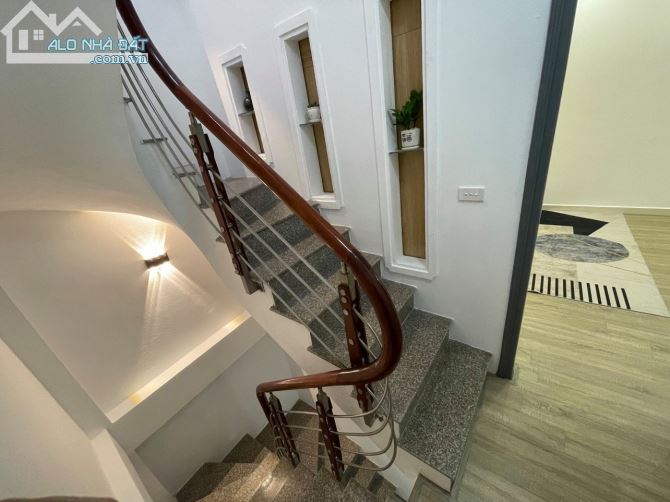 Bán Nhà Ngõ 211 Khương Trung, Q Thanh xuân 33mX 5 tầng, Mt 5.2m, Vào ở Ngay chỉ 3.5 tỷ - 2