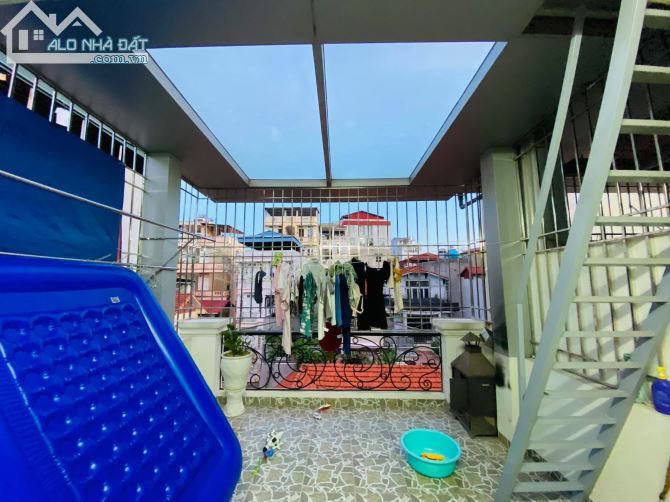 phố Chùa Láng 5 Tầng 40m2 Gần phố, Mặt ngõ thông, Kinh Doanh, Nhà mới đẹp 6,4 Tỷ - 5