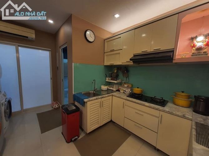 Nhà HXH hạ chào 1,5 tỷ, Nguyễn Trãi, Nguyễn Cư Trinh, Q1, 64m2, 2 tầng. Giá tốt - 2