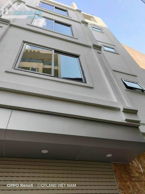 Bán nhà mặt ngõ 502 Đường Láng Dt 40m2 x5 tầng, Mt 4m, giá 5,1 tỷ, Ô tô đỗ cách nhà 15m