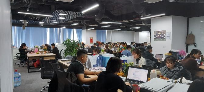 Bán tòa nhà ở Duy Tân. DT 1000m2, XD 12 tầng nổi + hầm. MT 25m, 2 thang máy.  Giá 200 tỷ - 1