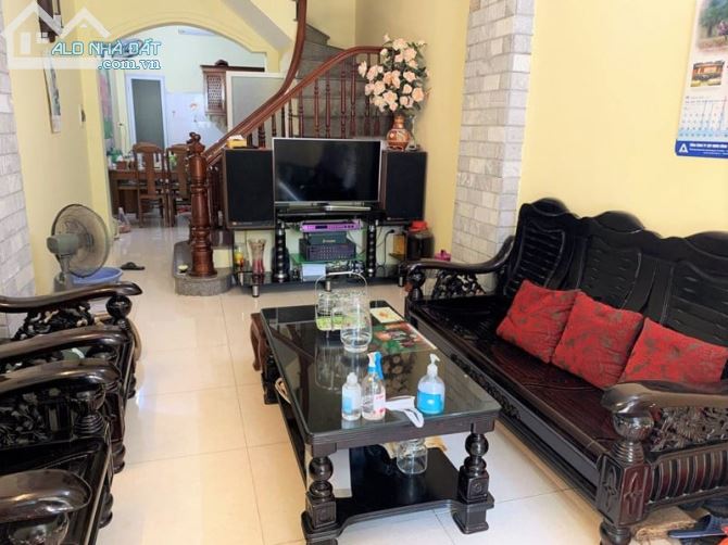Bán nhà 4 tầng phố Hoàng Ngân, diện tích 50m2, Đầy đủ nội thất, giá 5,1 tỷ - 1