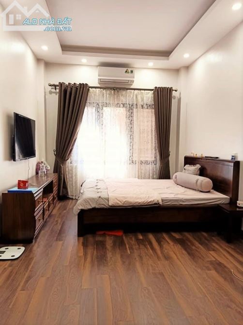 Bán nhà 4 tầng phố Hoàng Ngân, diện tích 50m2, Đầy đủ nội thất, giá 5,1 tỷ - 2