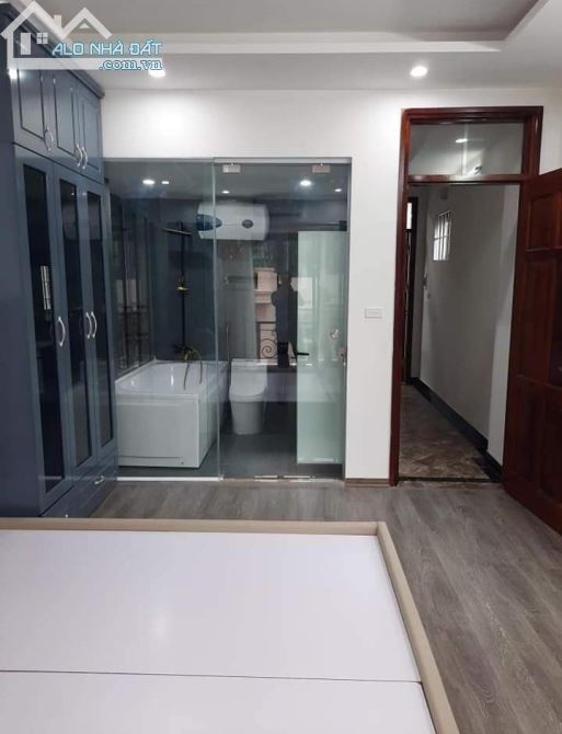 Bán nhà 5 tầng 7 phòng ngủ phố Lê Thanh Nghị Dt 40m2, giá 5 tỷ 800tr - 3