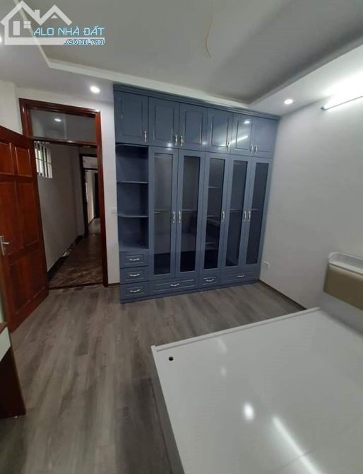 Bán nhà 5 tầng 7 phòng ngủ phố Lê Thanh Nghị Dt 40m2, giá 5 tỷ 800tr - 4