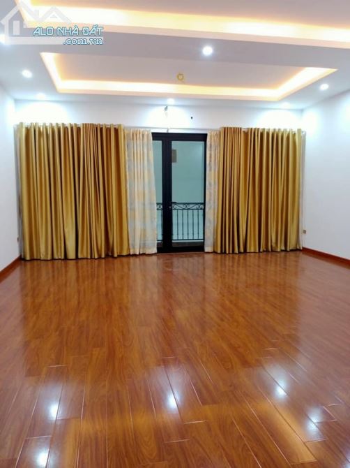 Bán nhà phố Trần Quang Diệu, 60 m2, ô tô đỗ cửa, mặt tiền 5 m, kinh doanh mở văn phòng. - 2