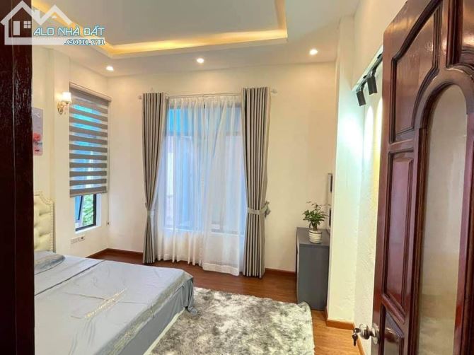 Bán nhà 5 tầng Ô tô đõ cửa phố Trương Định, Dt 52m2 Đầy đủ nội thất, giá 7,8 tỷ - 3