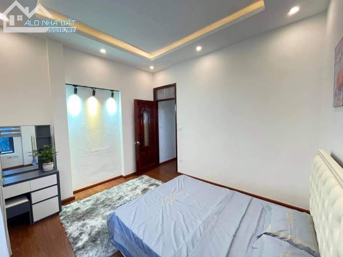 Bán nhà 5 tầng Ô tô đõ cửa phố Trương Định, Dt 52m2 Đầy đủ nội thất, giá 7,8 tỷ - 4