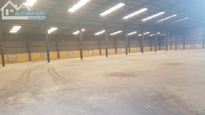 Cho thuê GẤP kho xưởng 2000m2 gần đường Nguyễn Bỉnh Khiêm, có trạm điện lớn. Có thể thuê l