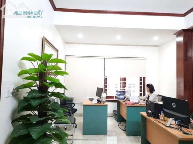 Phân Lô Nguyễn Chí Thanh 100m2, 5 Tầng, MT 5.6m, Gara Ô Tô, Kinh Doanh, Chỉ 27 Tỷ. - 3