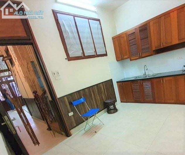 Bán Nhà Mặt ngõ ô tô ngõ thông KD phố Cát Linh Đống Đa, 75m 5T, Nhỉnh 15 tỷ. - 1