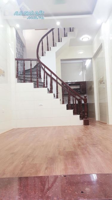 Nhà Đẹp Vào ở Luôn Phố Khương Trung, Q Thanh Xuân 36mx 5 tầng chỉ 3.65 tỷ