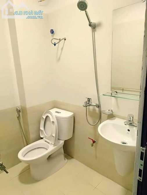 Bán nhà Nguyên Hồng , DT 38mx4 tầng , 40m ra phố , MT 4m , giá 5,1 tỷ - 2