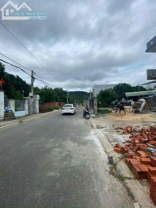 mặt tiền đường nhựa khu A 133m thổ cư 100% giá 2 tỉ50 bớt lộc chuyên nhà đất xã phước hưng - 2