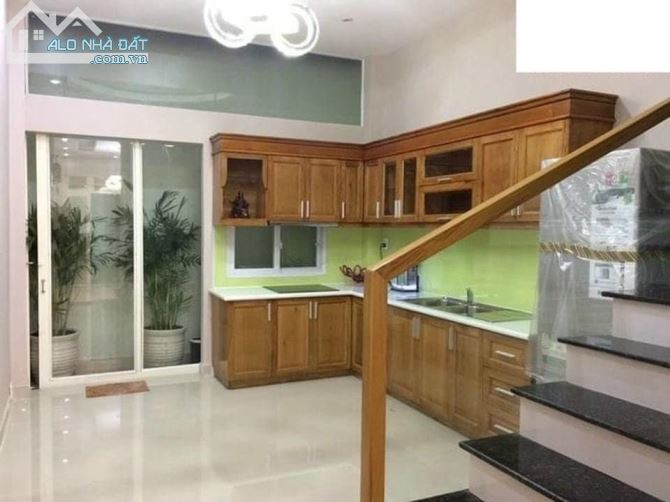 Bình Thạnh - Kẹt tiền bán nhà Nơ Trang Long, 81m2, HXH, chỉ 7 tỷ 900. - 1