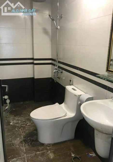 TRƯỜNG LÂM 75M, 5 TẦNG, MT 4,5M, 6,1 TỶ, NHÀ MỚI KOONG - GARA ÔTÔ  - THANG MÁY - NỘI THẤT - 3