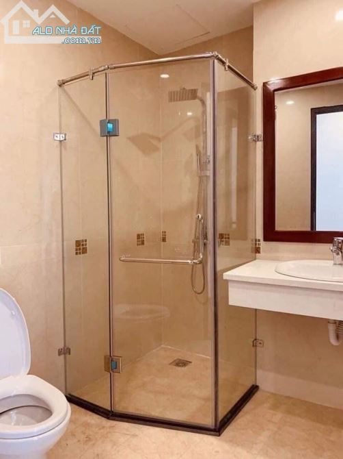 Bán nhà ngõ 202 đường cổ linh, Phố Trạm 40m, 4 tầng, mt 4 m, 3,1 tỷ. - 3