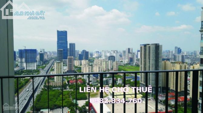 Cho thuê văn phòn đa năng, Ở hoặc làm văn phòng tại D’capital 119 Trần Duy Hưng DT38-90m2