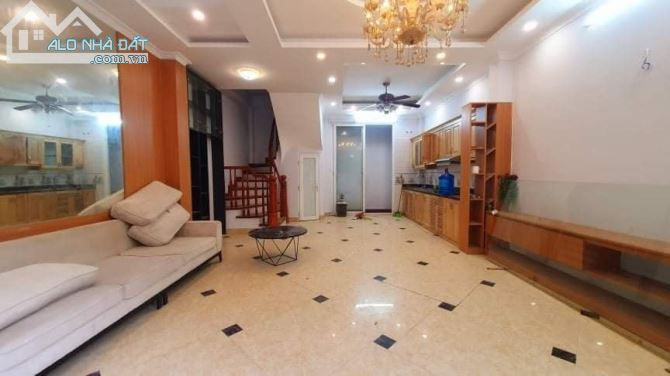 Nhà Đẹp Vào ở Luôn Phố Vương Thừa Vũ, Q Thanh Xuân, 48mX 4 tầng, Mt 5.7m, Ô tô - 1