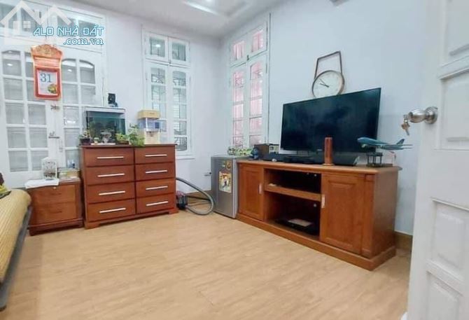Bán nhà siêu hiếm Trần Hữu Tước, DT 35m, MT 7m, cực tiện đi lại - 3