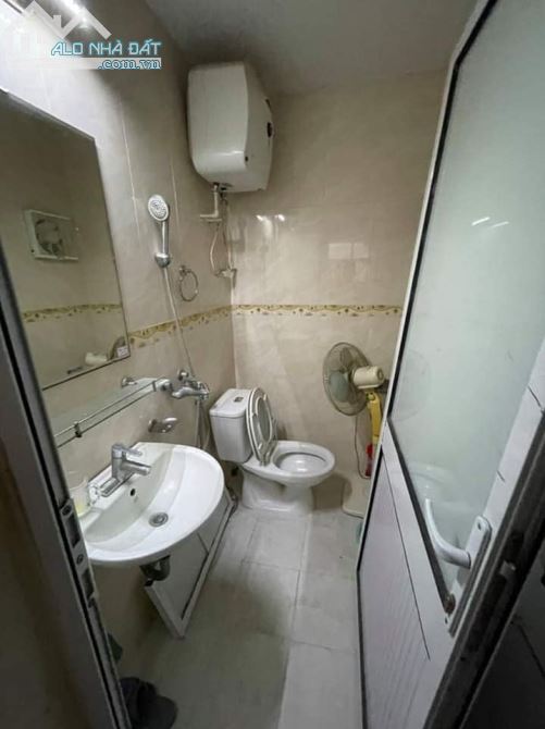 Bán nhà mặt ngõ phố Trương Đinh, Dt 34m2 x5 tầng, Mt 4m, giá 4 tỷ 100tr - 2