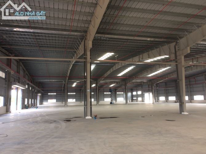 Cần cho thuê 6.400m2 kho xưởng + VP mới xây KCN Tân Đức