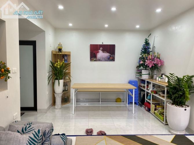Nhà Đẹp Vào ở Luôn Phố Bùi Xương Trạch, Q Thanh Xuân 62mX 5 tầng