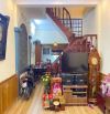 Bán nhà mặt ngõ phố Hào Nam, Dt 35m2 x4 tầng Mt 4m, giá 4,3 tỷ, Ngõ thông, rộng