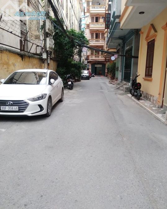 Bán nhà phân lô Ô tô vào nhà, phố Phương Mai 35m2 x5 tầng, cách hồ 50m, giá 5,2 tỷ