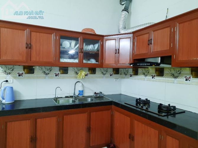 Bán nhà 5 tầng khu phân Lô cách Hồ Phương Mai 50m, Ô tô vào nhà, giá 5 tỷ 200tr - 3