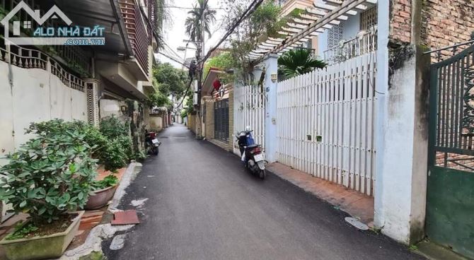Nguyễn Sơn 35m, 5 tầng, mt 4m, 3.35 tỷ. siêu rẻ, siêu đẹp, chậm chân hết phần