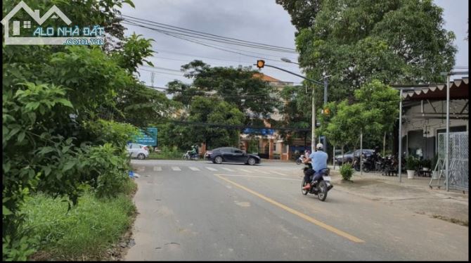 Cần bán đất 2 mặt tiền Trần Văn Chẩm xã Phước Vĩnh An đất cách  Tỉnh Lộ 8 100m vị trí đẹp