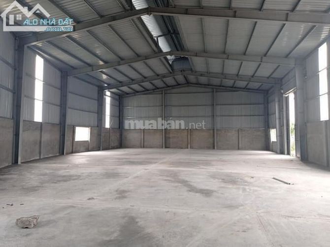 Cần cho thuê 1200m2 Kho xưởng khung zamil cao 6-9m tại KCN Quang Minh