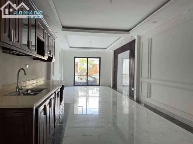 Bán Nhà 40m2 x 7T Gara Ô Tô - Thang Máy - Phố Định Công Thượng - Hoàng Mai- MT 4m - 8,5 tỷ - 3