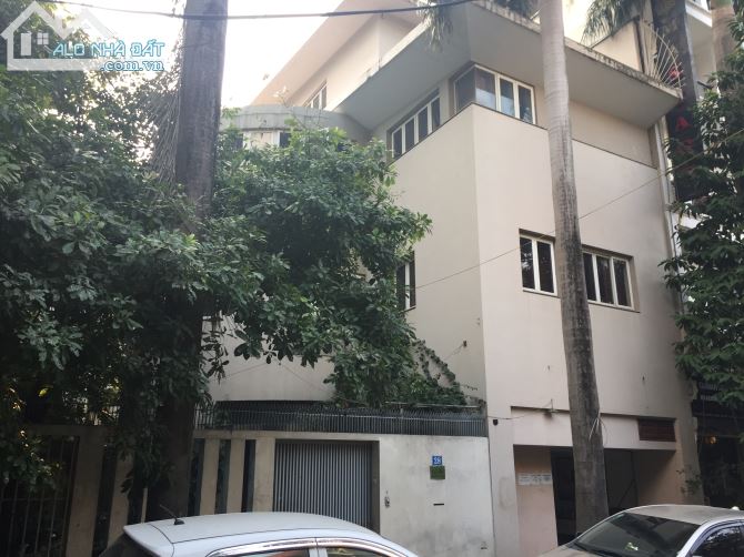Bán nhà lô góc Phạm Ngọc Thạch - Đặng Văn Ngữ Q.Đống Đa 136m2 x 4 tầng mt:10m 31 tỷ,