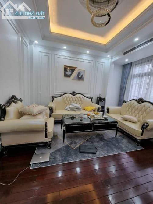 BÁN KHẨN CẤP LIỀN KỀ PHÂN LÔ - 60M2 6T PHỐ THÀNH THÁI - 4