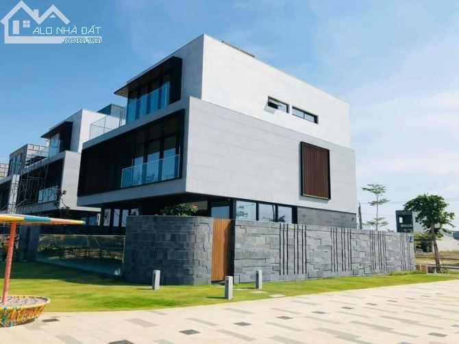 Cần Bán Biệt thự 2 mặt tiền Vew sông Đà Nẵng - Hội An, trung tâm Đà Nẵng giá rẻ - 1