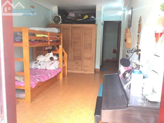 PHÂN LÔ, Ô TÔ, Bát Khối Long Biên : 40m,  4 tầng, mt 4m,  3.5 tỷ - 1