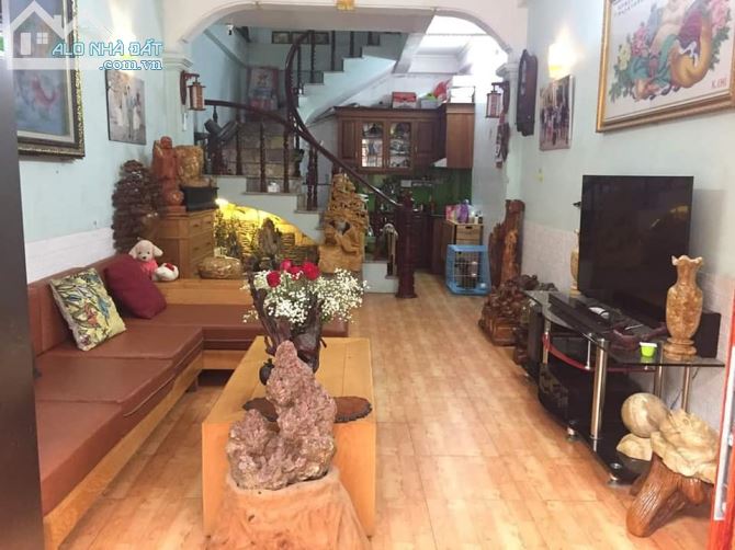 PHÂN LÔ, Ô TÔ, Bát Khối Long Biên : 40m,  4 tầng, mt 4m,  3.5 tỷ - 2
